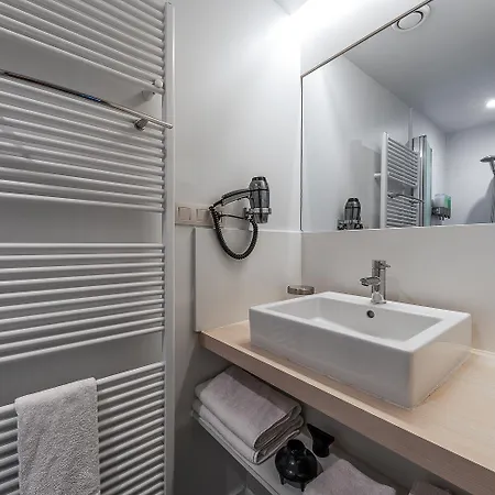 For Two 3* Antwerpia