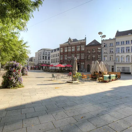 For Two Antwerpia